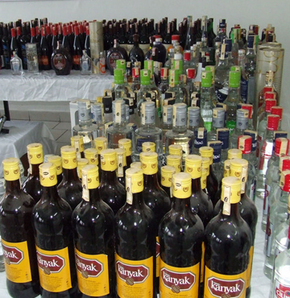 Kaçak sigara ve alkol hortladı