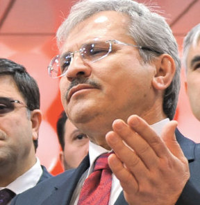 Dursun�a �Saffron�la �fastfood� da Uyar!