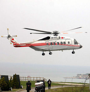 Emniyet helikopteri zorunlu iniş yaptı