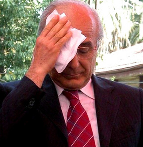 Adana Büyükşehir'de neler oluyor?