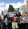 Eşcinsellerden Kavaf’a suç duyurusu