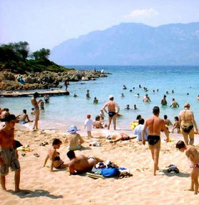 Marmaris'e turist ak�n�
