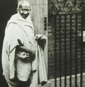 Gandhi kimdir?