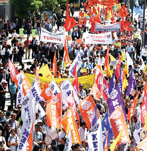 Gizli tasarı iddiası: Memurun iş güvencesi kalkıyor mu?