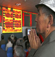 Çin’de borsa çöktü