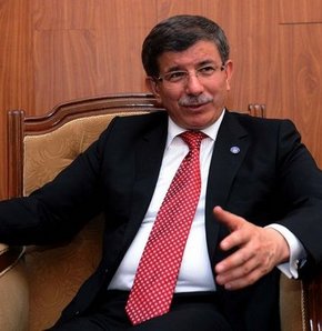 Davutoğlu'ndan Clinton'ın kızına düğün hediyesi