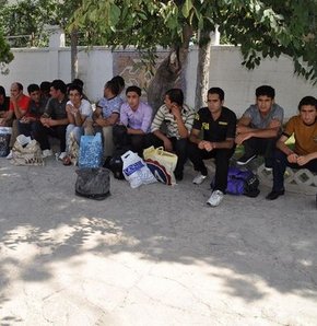 Yozgat'ta 2'si çocuk 28 kaçak yakalandı