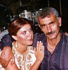 Ölmüş kocasını kıskandı