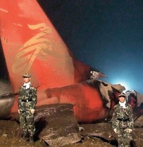 Çakma pilotlar uçak düşürmüş