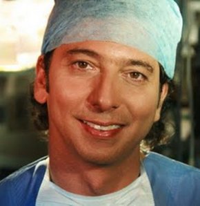 Doktor sunucudan canlı yayında müdahale!
