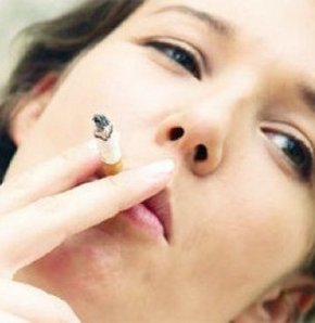 Eğitim seviyesi yüksek kadınlar sigara içiyor 557301_detay