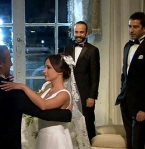 azad ın dueğuenuende kim oelecek 11 mart 2011 19 03 26 ali