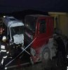 Kamyonla öğrenci servisi çarpıştı!