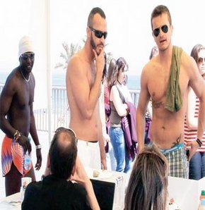 Bağımsızlık için ‘mayolu’ oylama 