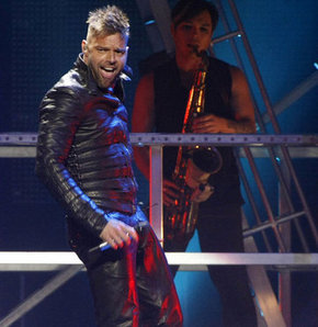 Ricky Martin Türkçe seslendi