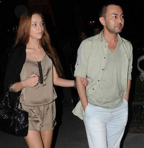 Serdar duvara karşı!