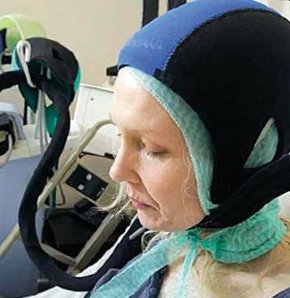 Kemoterapide saç dökülmesine ‘buz şapkası’