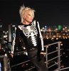 Ajda'dan şapka çıkarılacak bir klip