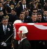 On binler şehidini uğurladı!