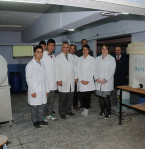 Okul değil, sanki fabrika