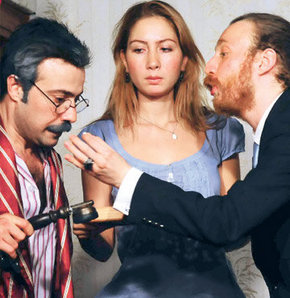 Müjdat Gezen Tiyatrosu'ndan Van'a destek, 'Karman Çorman'