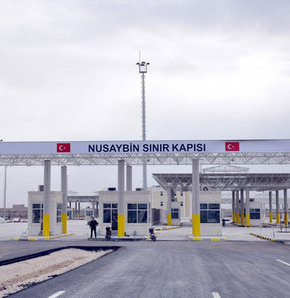 Suriye, Mardin'in Nusaybin ilçesindeki sınır kapısını kapattı.