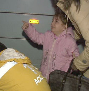 Merve’nin işaret ettiği yere iyi bakın!