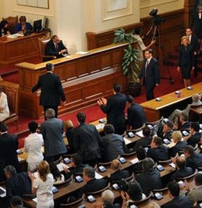 'Soykırım' değil asimilasyon kınandı 