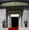 'General kuaförü' tabelası iniyor!