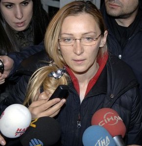 "Tutukluluk hallerinin devamına..."