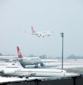 Uçak seferleri normale dönüyor