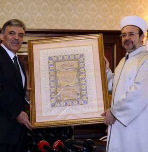 Cumhurbaşkanı Gül'den Diyanet İşleri Başkanlığı'na ziyaret