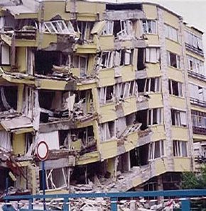 Filipinler'de 6,8 büyüklüğünde deprem