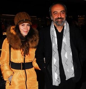 Eşler hep birlikte
