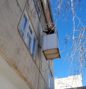 Merdivenleri çıkmakta zorlanınca...