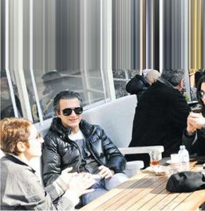 ''Dönersem keyfe keder dönerim''