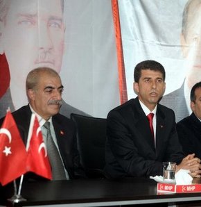 MHP'li Karakoç: Kürtçe konuşmanın önünde engel yok- MHP Diyarbakır İl Başkanı Mehmet Teyar Karakoç, Kürtçe