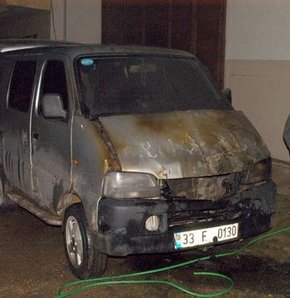 11 araç kundaklandı- Mersin, araç kundaklama, terör örgütü yandaşları