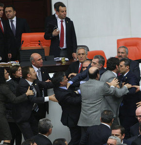 iç tüzük ertelendi