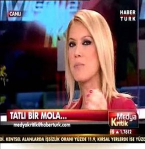 Canlı yayında çiçek sürprizi
