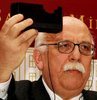 ''Çocuklarım Kürtçe'yi seçmeli ders olarak alsın isterdim''