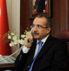 Bakan Dinçer'den öğretmene telefon
