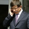 Davutoğlu, Barzani'yi kutladı