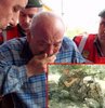 "Nöbetteyim, birkaç kişi geliyorlar"