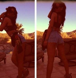 Rihanna'dan çılgın pozlar