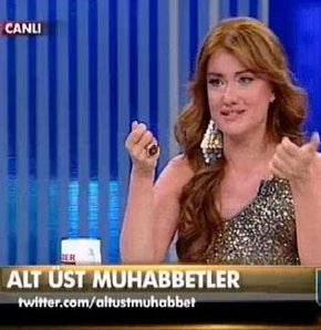 Panpiş" Hilal Cebeci, Alt Üst Muhabbetler'de, Esin Övet