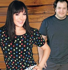Şahan Gökbakar ve Ezgi Mola