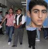 Kız kardeşi ile telefonda konuşan genci öldürdü