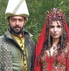Onlar da mı aşk yaşıyor?