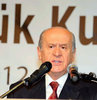 Salon krizine sinirlenen Bahçeli, Ermeni lobisine yüklendi